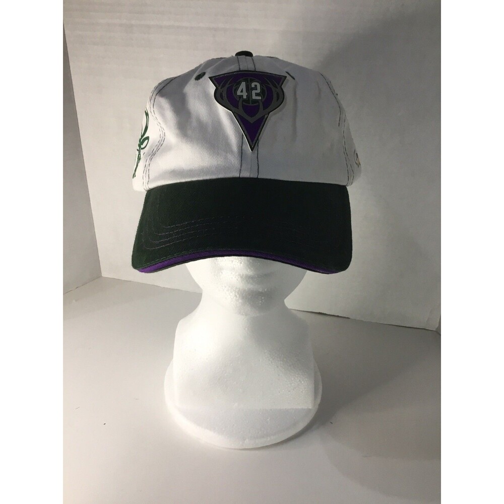 MILWAUKEE BUCKS VIN BAKER HAT
